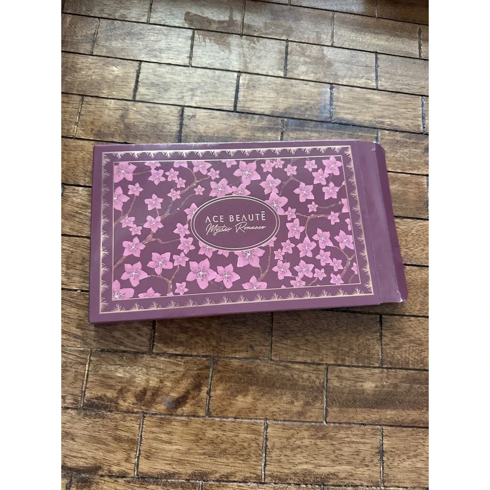 Ace Beaute Mystic Romance Eyeshadow Palette 15 Shades Floral Case New in package